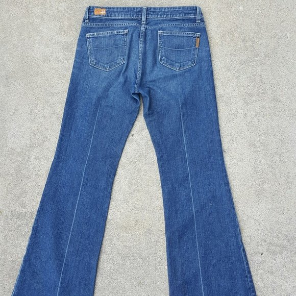 Paige Jeans "Robertson" Flare Leg & Low Rise Denim, Style 0181-0001 Size 29 - Picture 6 of 9